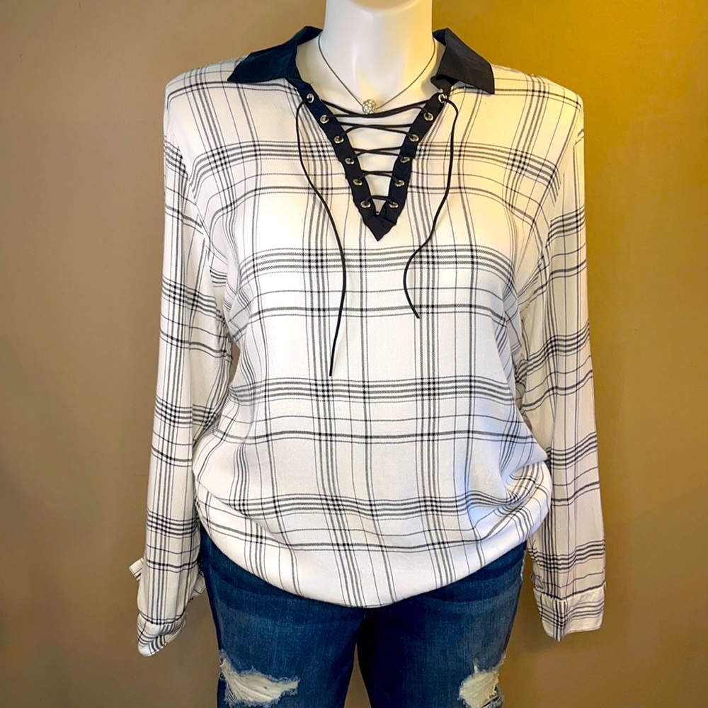 Black and White Lace Up Tunic